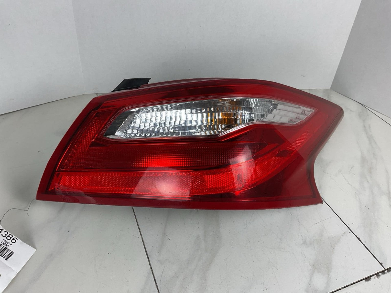 Tail Light Assembly NISSAN ALTIMA Right 16 170
